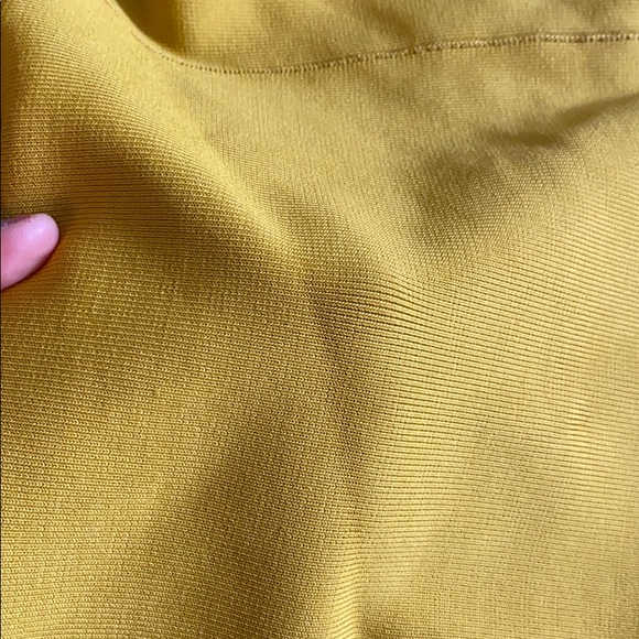 BCBG mustard yellow skirt - Picture 4 of 5